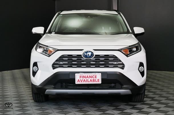2020 Toyota RAV4 Hybrid GXL-2WD image 2