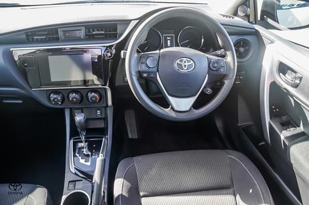 2019 Toyota Corolla Sedan Ascent image 7