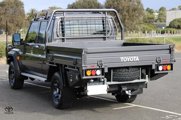 2024 Toyota LC Military GXL image 11
