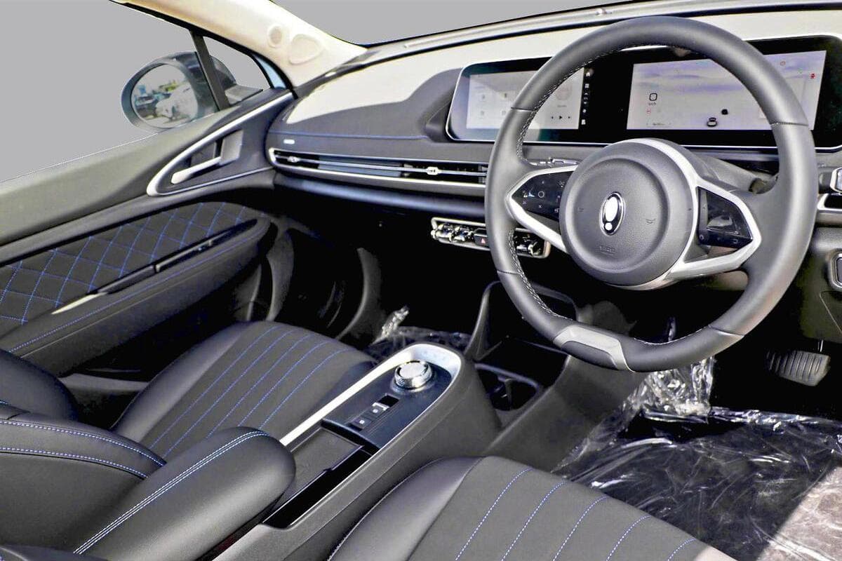 2025 GWM Ora Standard Range Auto image 6