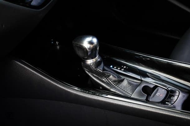 2017 Toyota C-HR L3 image 25