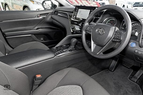 2024 Toyota Camry Hybrid Ascent image 7