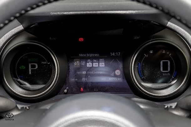 2020 Toyota Yaris Cross Hybrid GX image 14