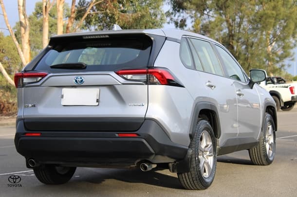 2023 Toyota RAV4 Hybrid GX AWD image 10