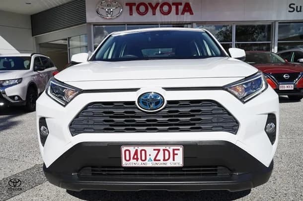 2019 Toyota RAV4 Hybrid GX AWD image 3