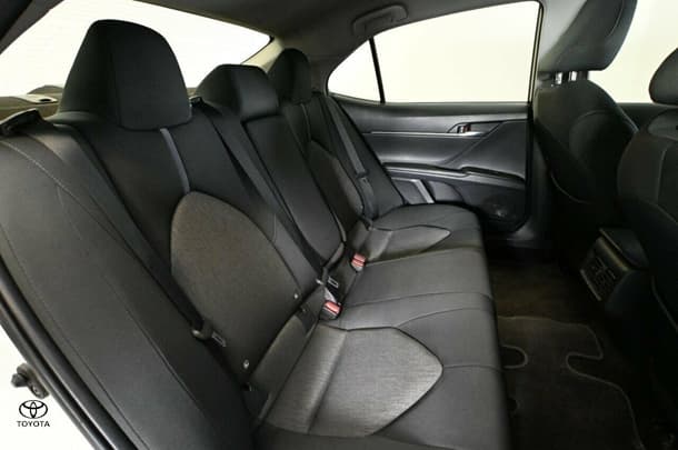 2023 Toyota Camry Ascent image 10