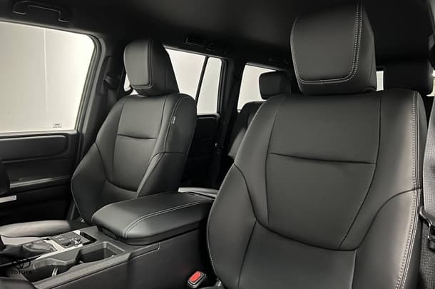 2025 Toyota Prado GXL image 18