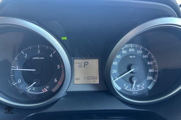 2016 Toyota Prado GXL image 9