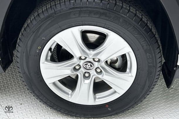 2021 Toyota RAV4 Hybrid GX AWD image 10
