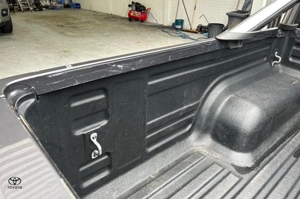 2022 Toyota Hilux 4x4 SR5 image 16