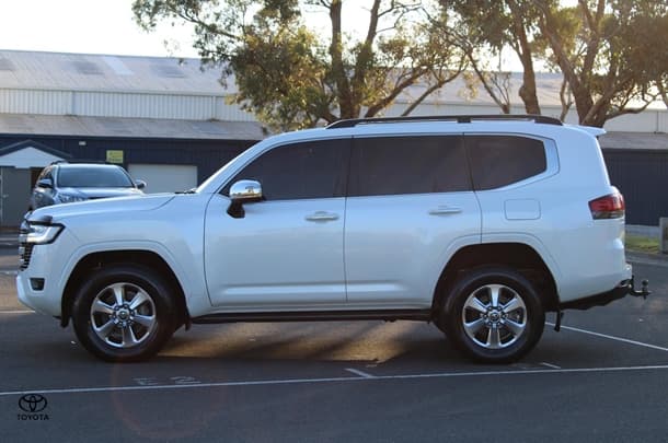 2023 Toyota Landcruiser Sahara image 12