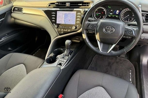 2019 Toyota Camry Hybrid Ascent Sport image 4