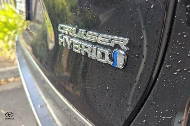 2020 Toyota RAV4 Hybrid Cruiser-AWD image 9