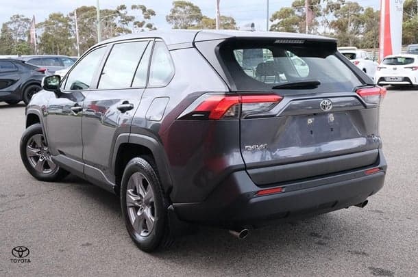 2022 Toyota RAV4 GX-2WD image 2