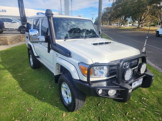 2017 Toyota LC Military GXL