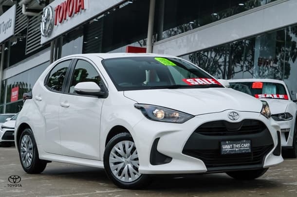 2022 Toyota Yaris Ascent Sport