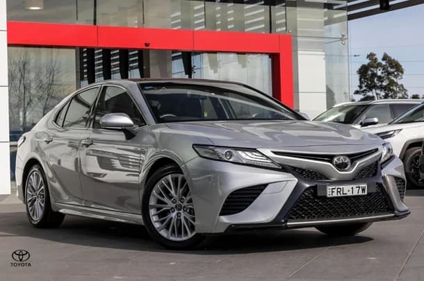 2018 Toyota CAMRY SL