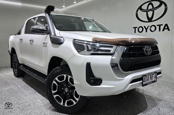 2022 Toyota Hilux SR5