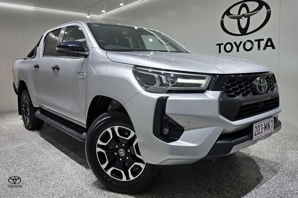 2024 Toyota Hilux SR5