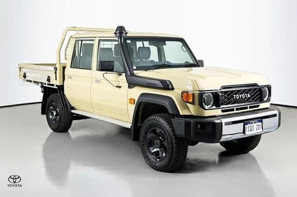 2025 Toyota LANDCRUISER MILITARY GXL