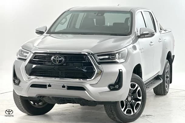 2022 Toyota Hilux SR5