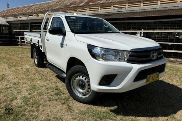 2022 Toyota HILUX SR