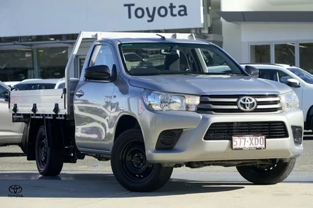 2017 Toyota HILUX SR
