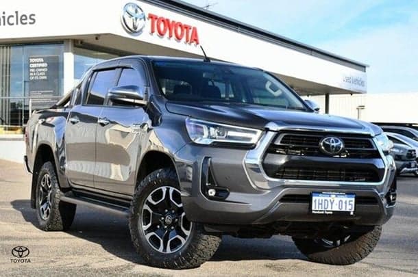 2020 Toyota Hilux SR5