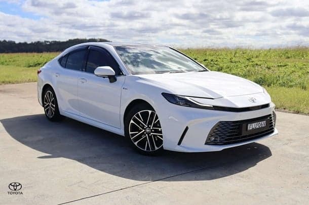 2024 Toyota Camry Hybrid SL