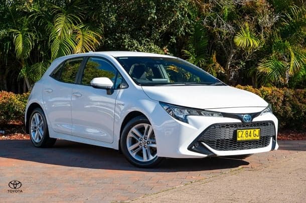 2020 TOYOTA Corolla Hatch Hybrid Ascent Sport
