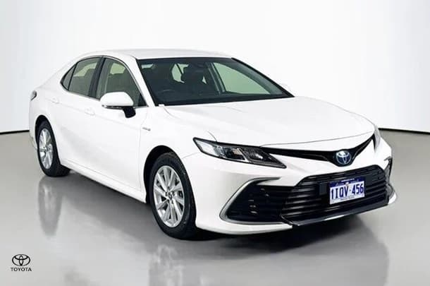 2021 Toyota Camry Hybrid Ascent