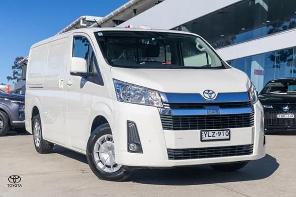 2022 Toyota HIACE LWB