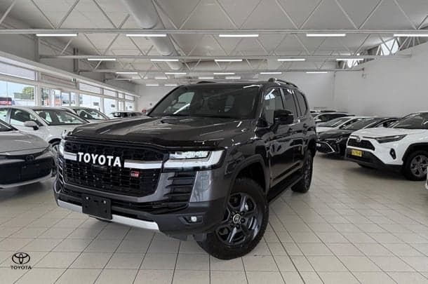 2022 Toyota Landcruiser GR-S