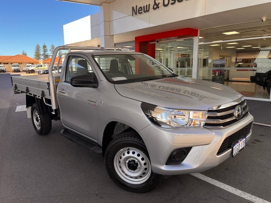 2023 Toyota Hilux SR