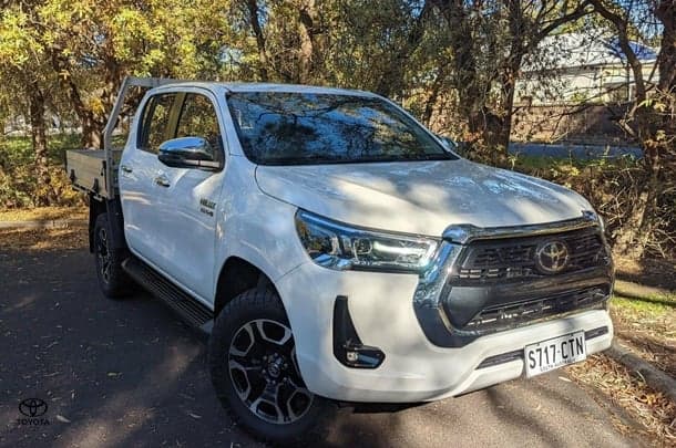 2023 Toyota Hilux 4x4 SR5