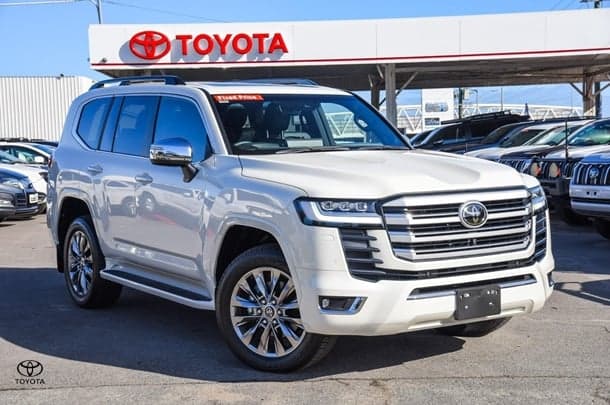 2024 Toyota Landcruiser Sahara ZX