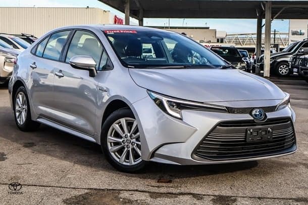 2023 Toyota Corolla Sedan Hybrid Ascent Sport