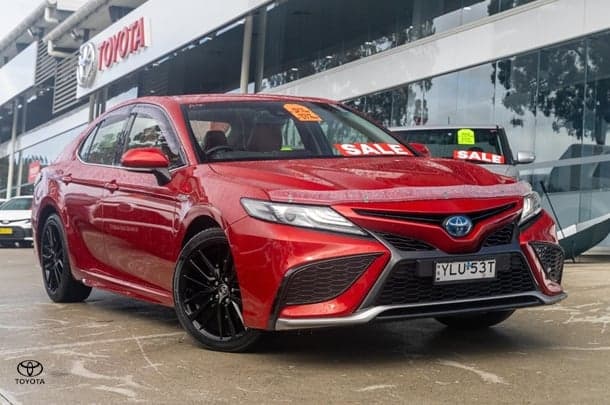 2021 Toyota Camry Hybrid SX