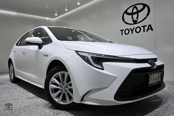 2024 Toyota COROLLA SEDAN HYBRID Ascent Sport