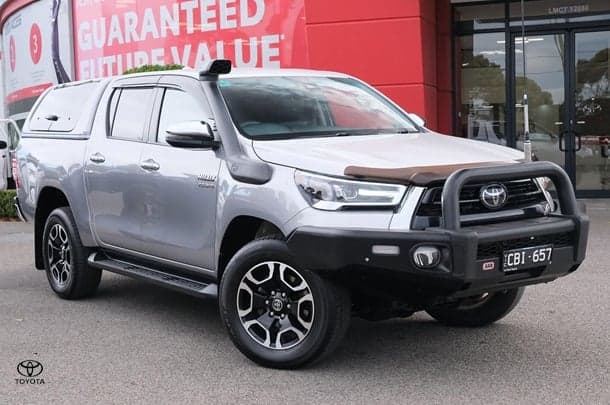 2022 Toyota Hilux SR5