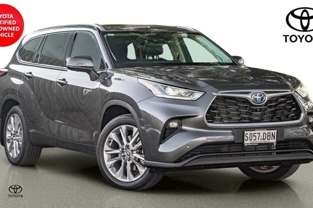 2024 Toyota KLUGER HYBRID AWD GRANDE