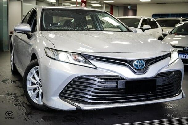 2019 Toyota Camry Hybrid Ascent