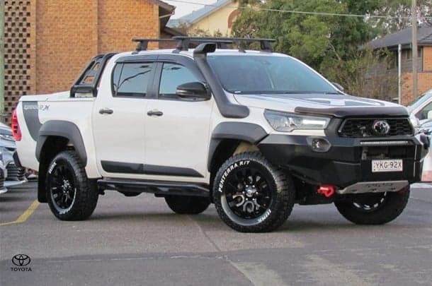 2021 Toyota Hilux Rugged X