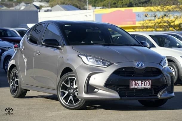 2022 Toyota Yaris Hybrid ZR