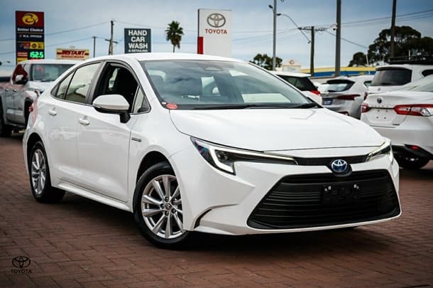2024 Toyota Corolla Sedan Hybrid Ascent Sport