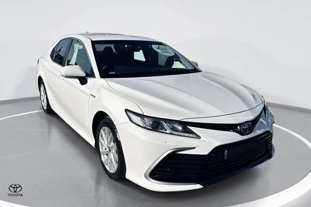 2021 Toyota Camry Hybrid Ascent