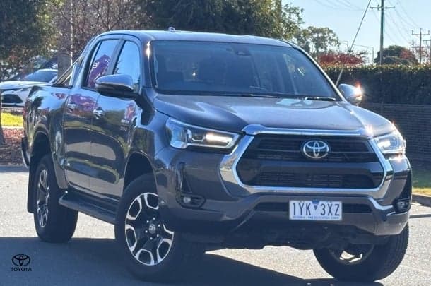 2023 Toyota HILUX SR5