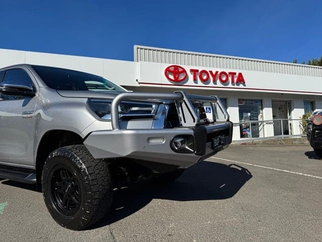 2022 Toyota Hilux SR5