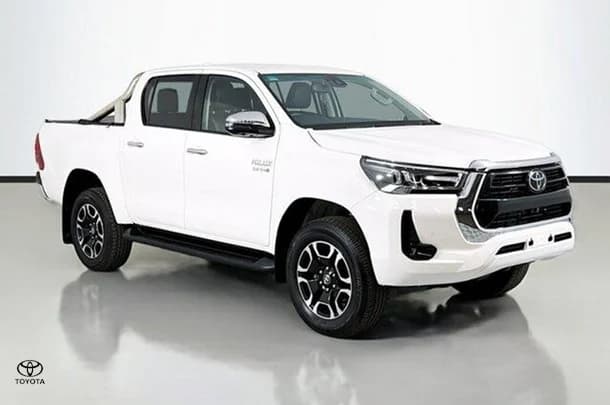 2023 Toyota Hilux SR5