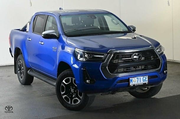 2023 Toyota Hilux SR5